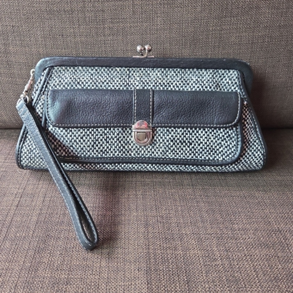 Clutch With 3 Pockets